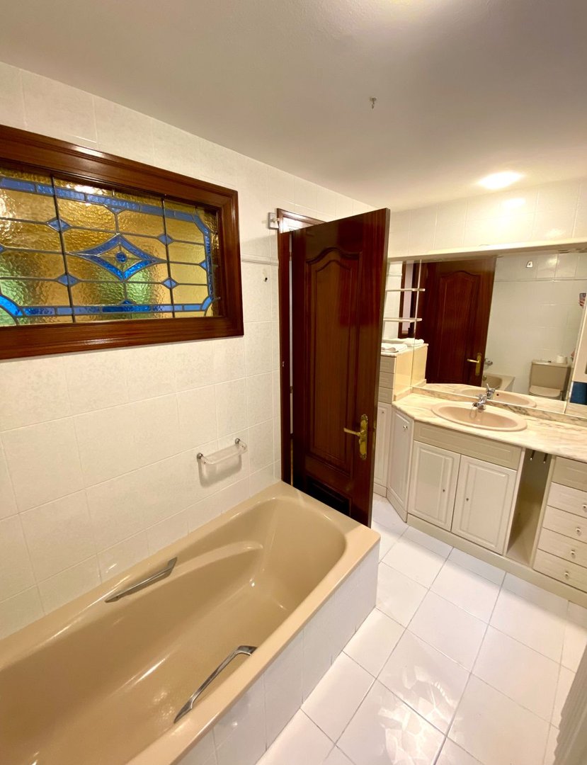 Wohnung 90 m² in Oviedo