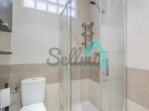 Piso de 93 m² en Oviedo