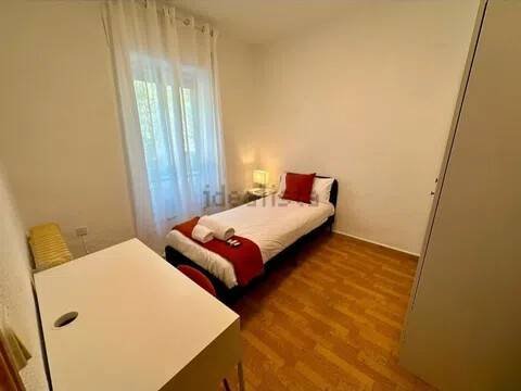 Chambre à louer, Ávila