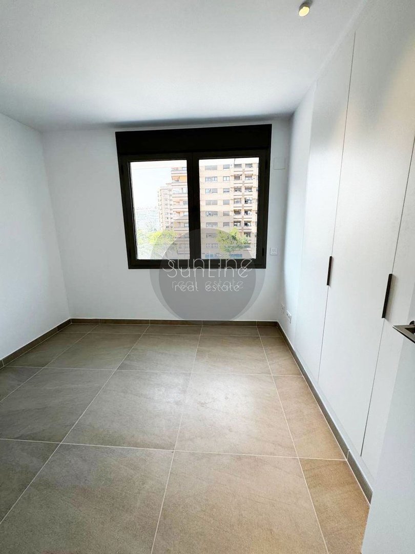 Wohnung 95 m² in Valencia