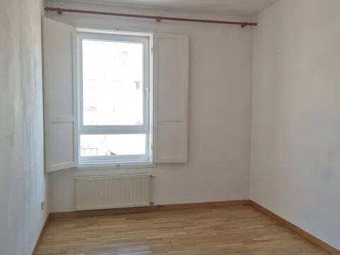 Piso de 100 m² en Oleiros