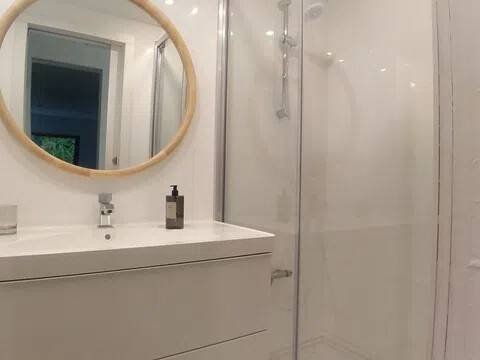 Casa de 180 m² en Oleiros