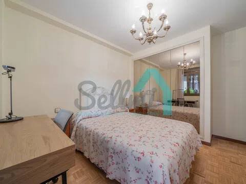 Piso de 90 m² en Oviedo
