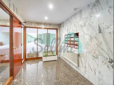 Piso de 107 m² en Oviedo