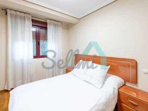 Piso de 48 m² en Oviedo
