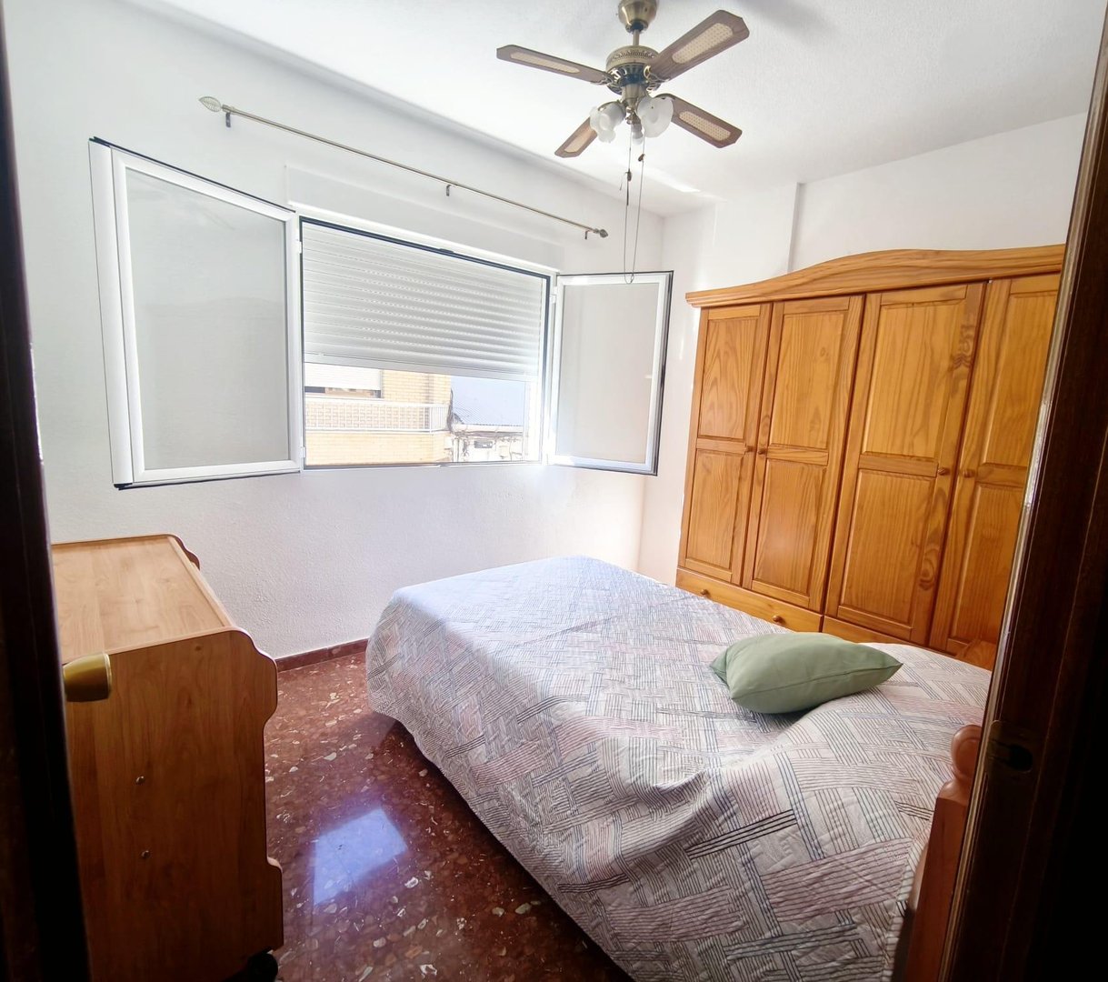 Piso de 146 m² en Maracena