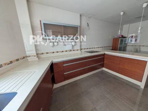 Piso de 142 m² en Almería