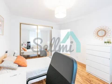 Piso de 93 m² en Oviedo