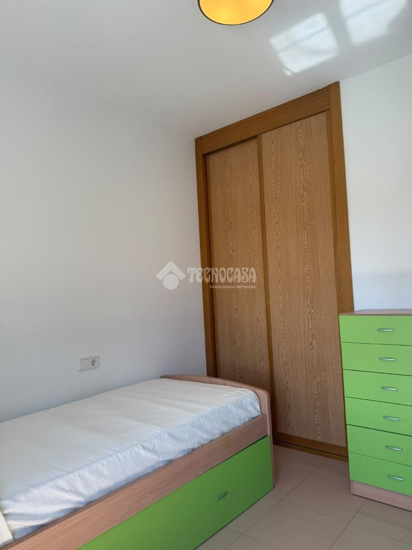 Pis de 100 m² a Almeria