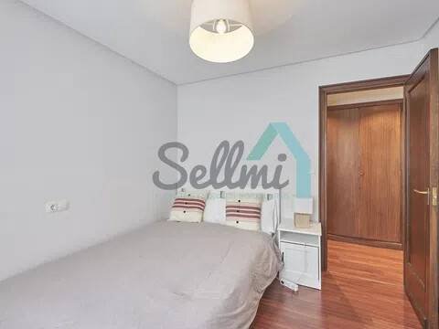 Piso de 72 m² en Oviedo
