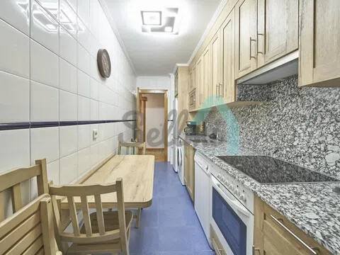 Piso de 83 m² en Oviedo