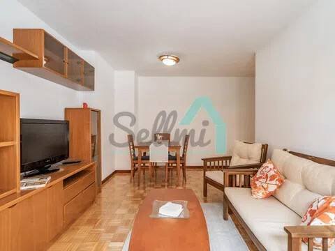 Piso de 87 m² en Oviedo