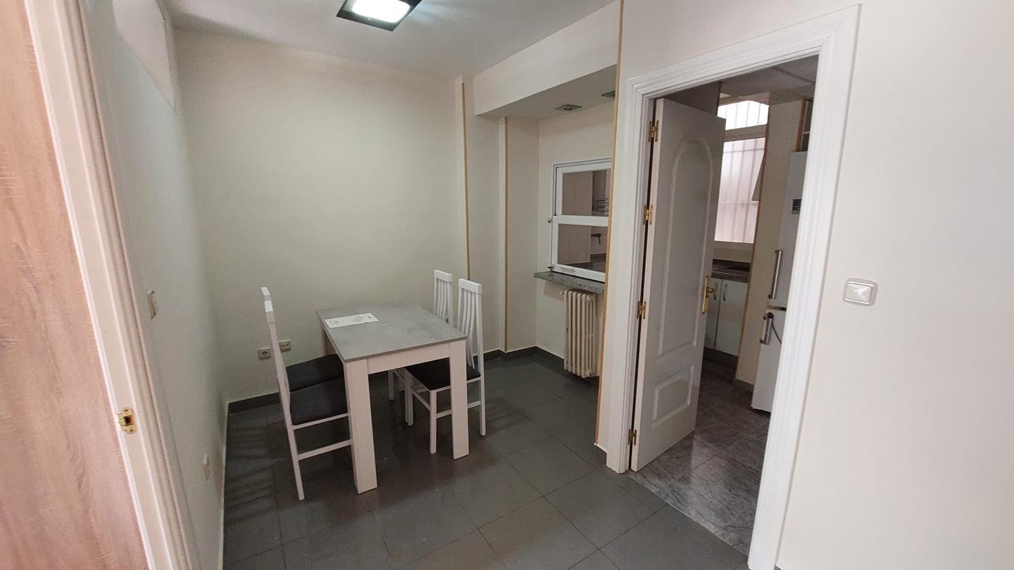Piso de 77 m² en Granada