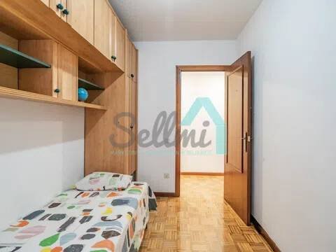 Piso de 87 m² en Oviedo
