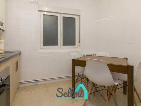 Piso de 80 m² en Oviedo