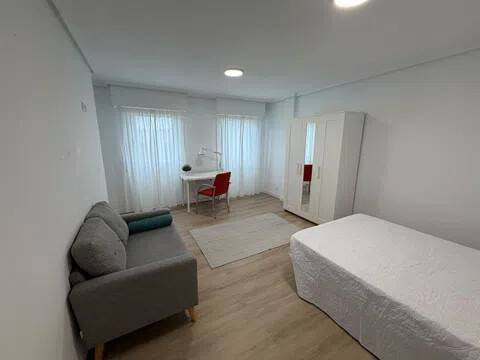Habitació de lloguer, Ferrol