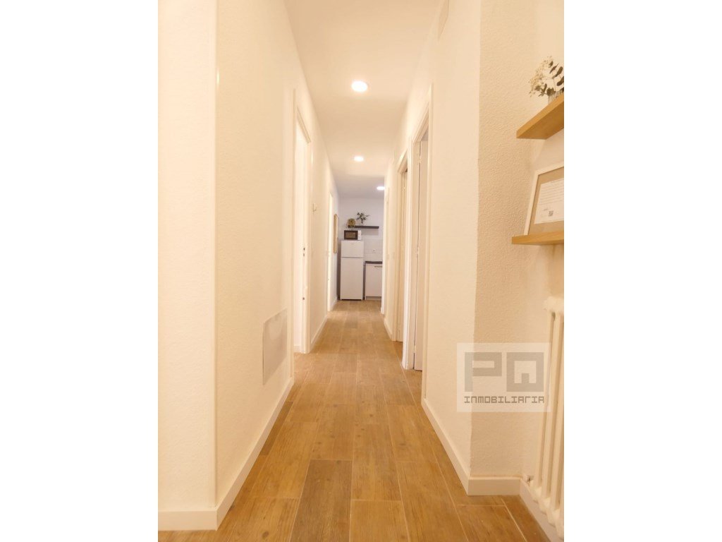 Habitación 100 m², Ávila