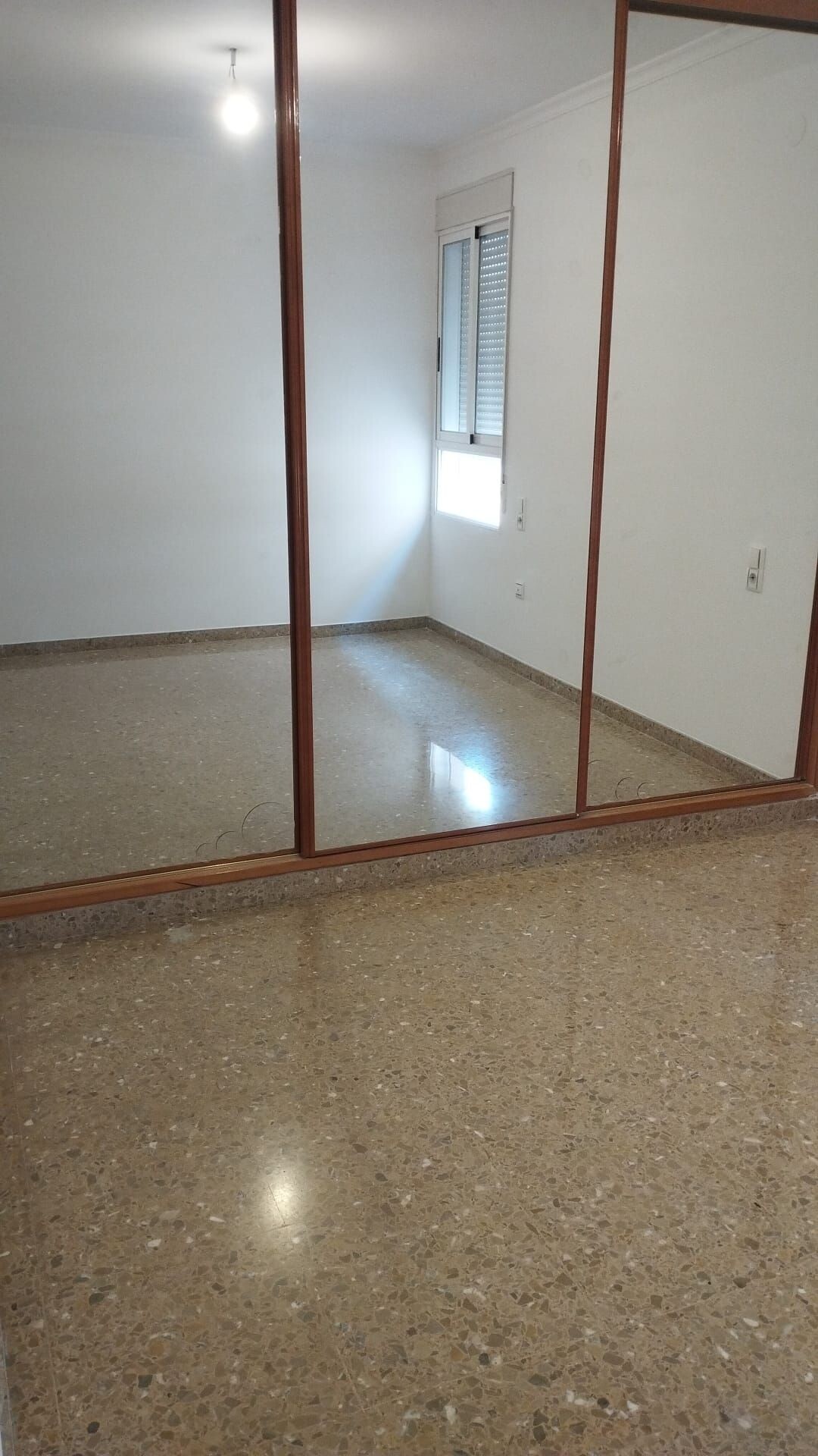 Piso de 100 m² en Manises