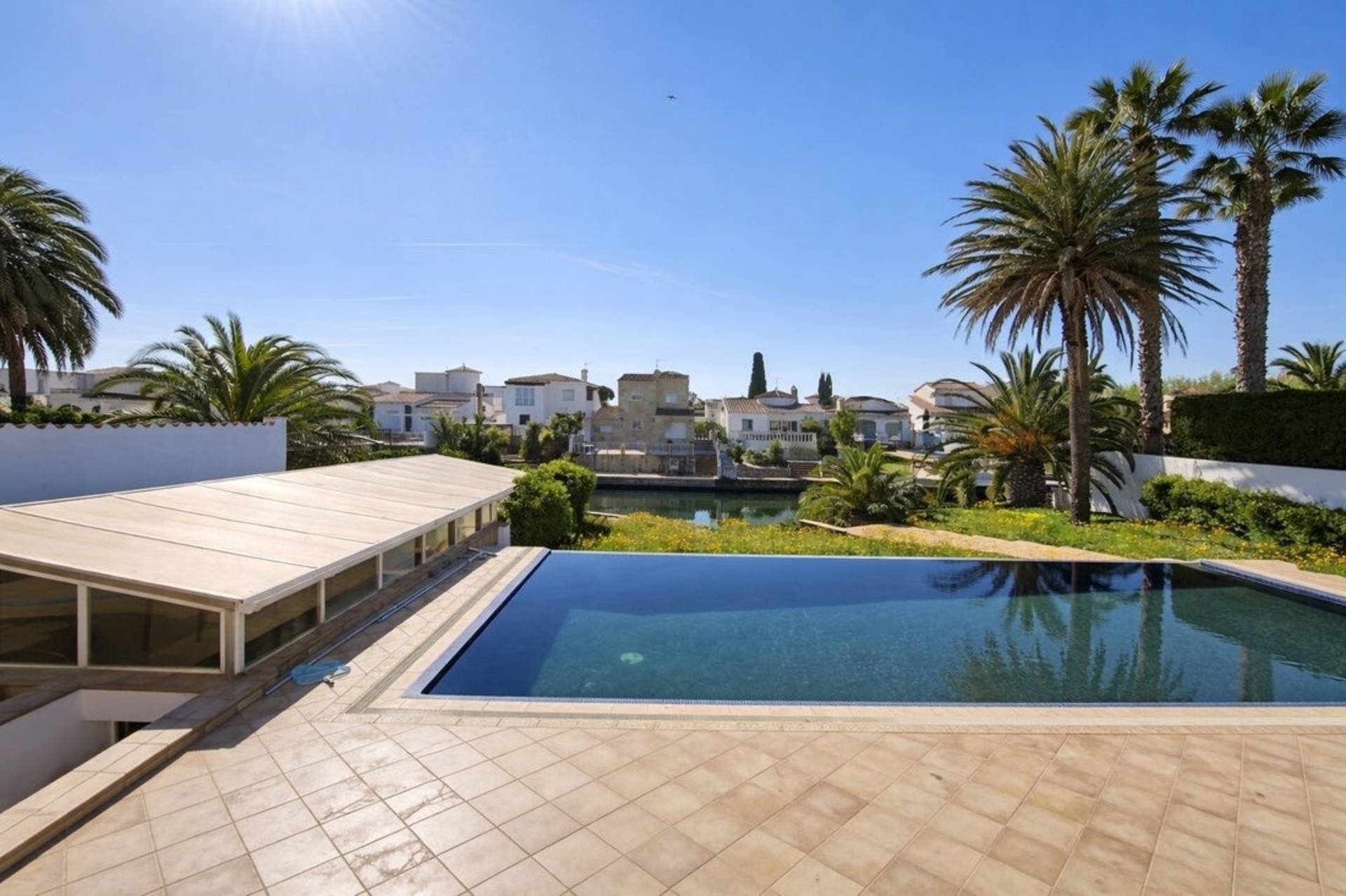Piso de 397 m² en Castelló d'Empúries