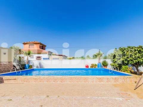 Casa de 90 m² a Coria del Río
