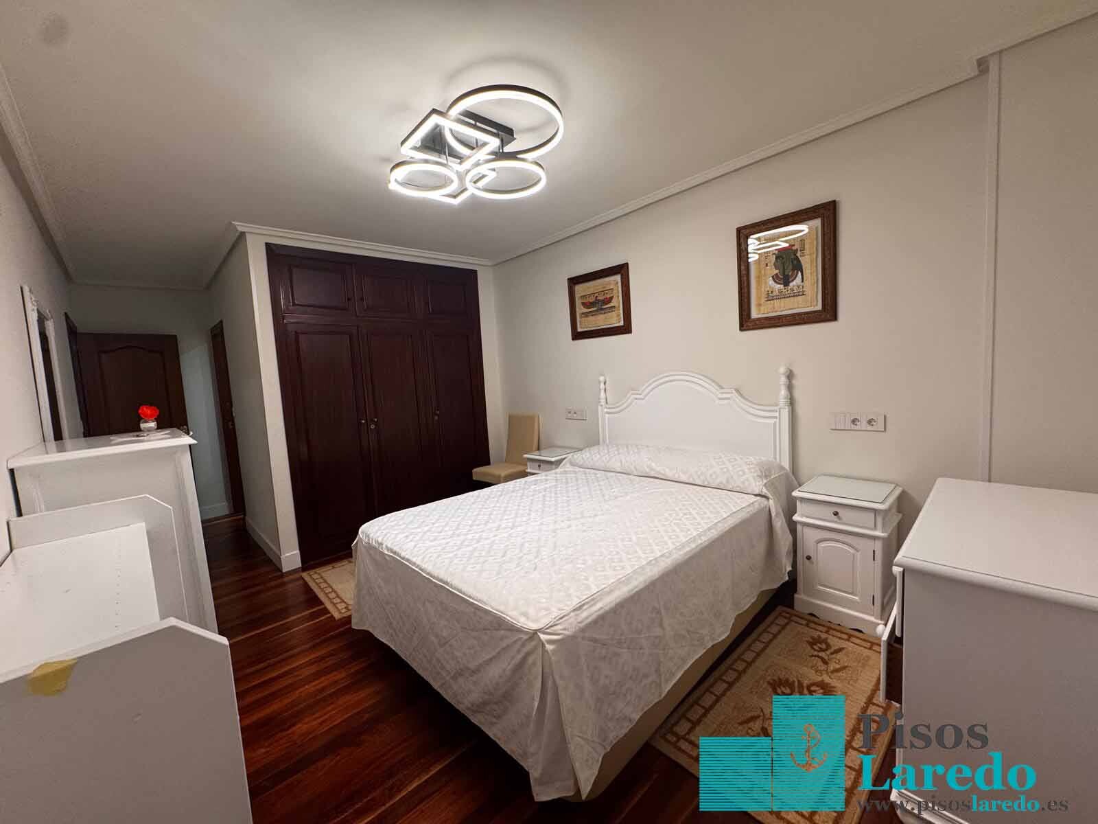 Piso de 190 m² en Laredo