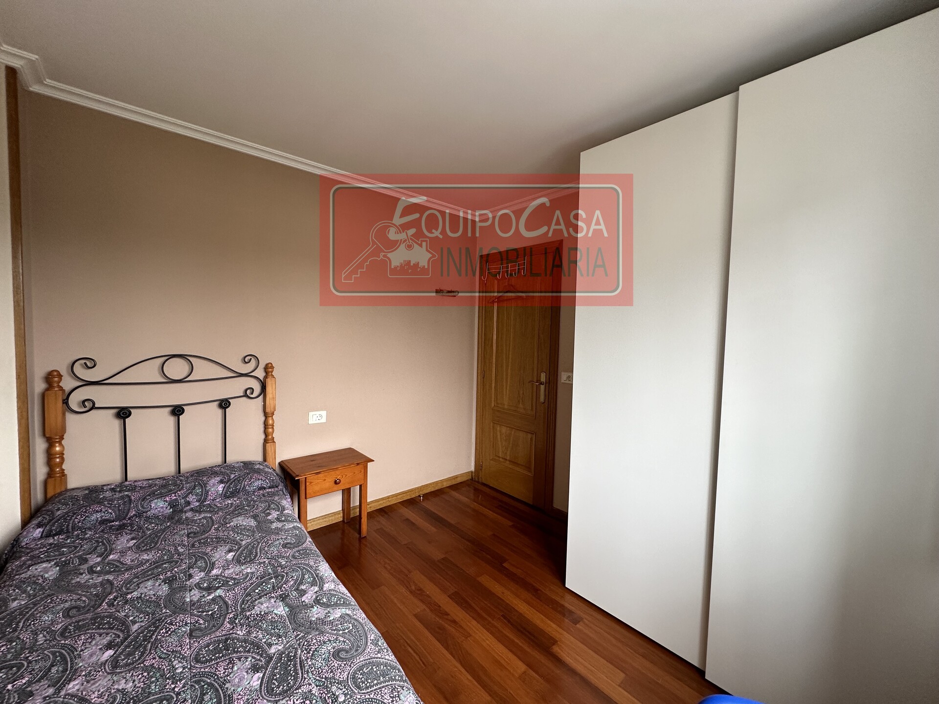 Habitación 349 m², Lugo