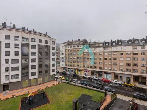 Piso de 84 m² en Oviedo