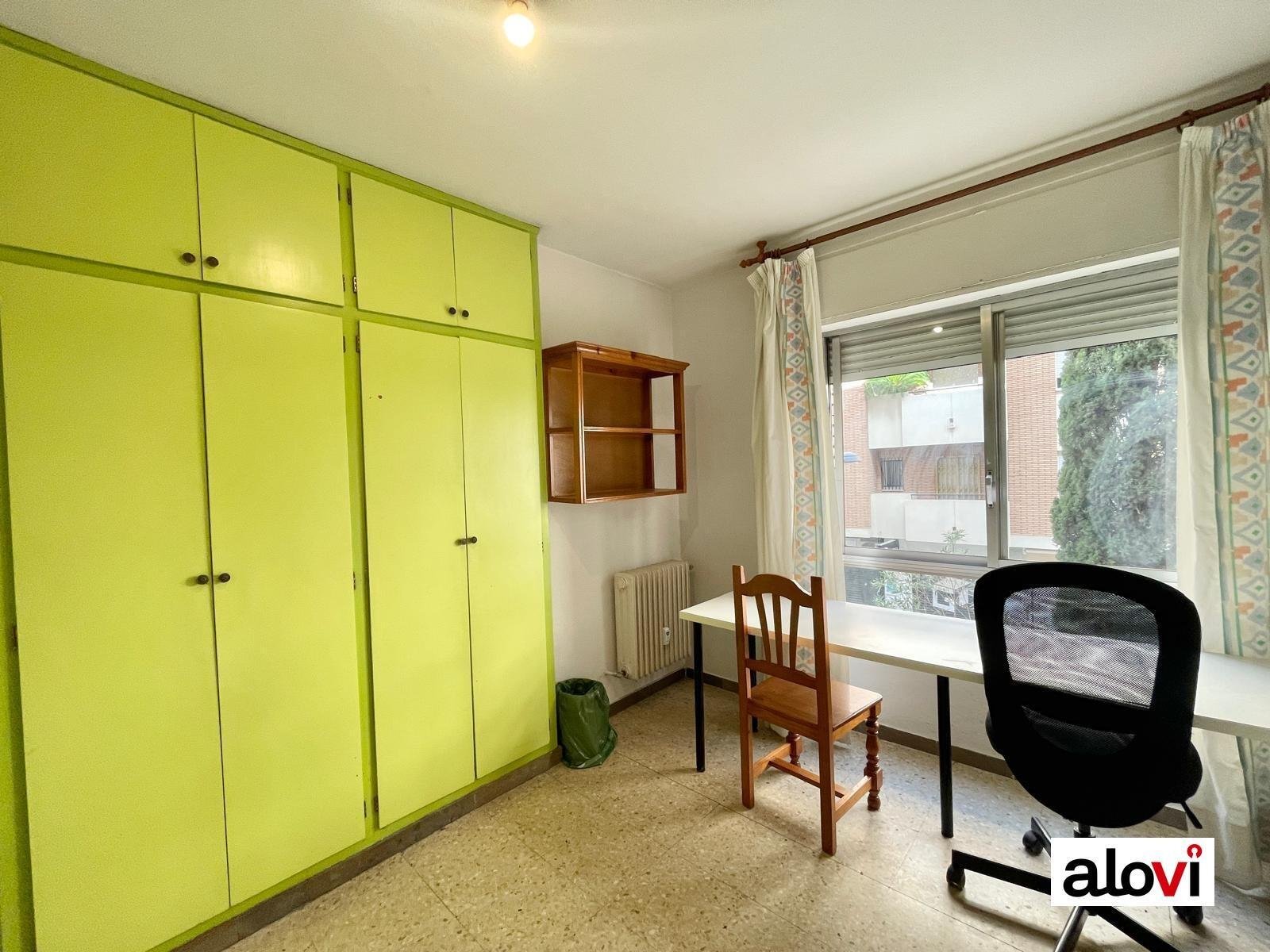 Habitación 200 m², Granada