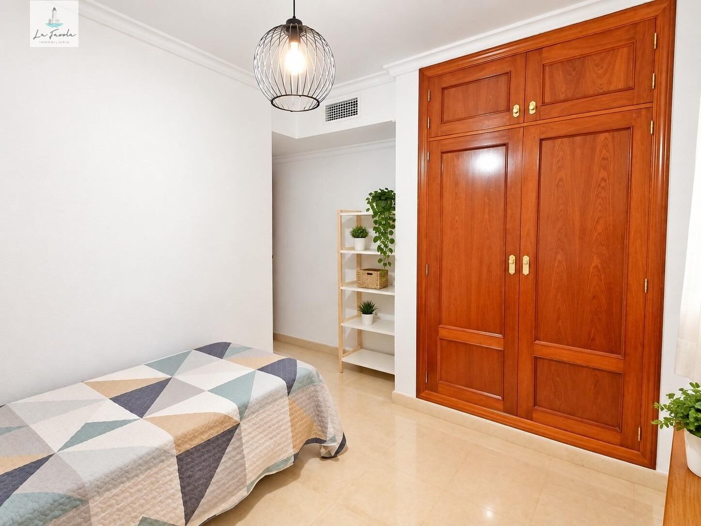 Zimmer 120 m², Málaga