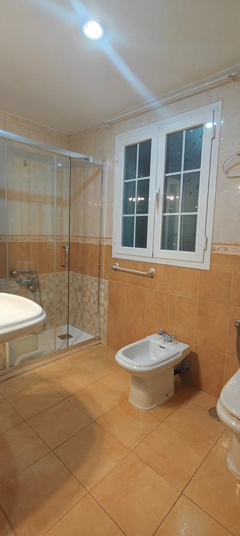Habitación 186 m², Granada