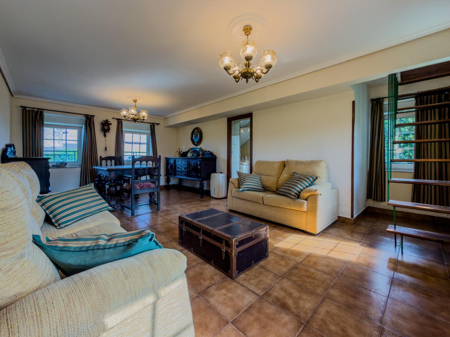 Casa de 226 m² a Camargo