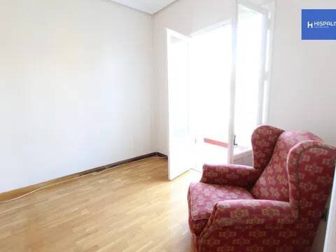 Piso de 100 m² en Sevilla