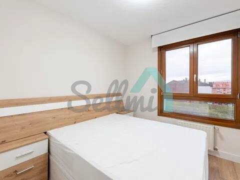 Piso de 69 m² en Oviedo