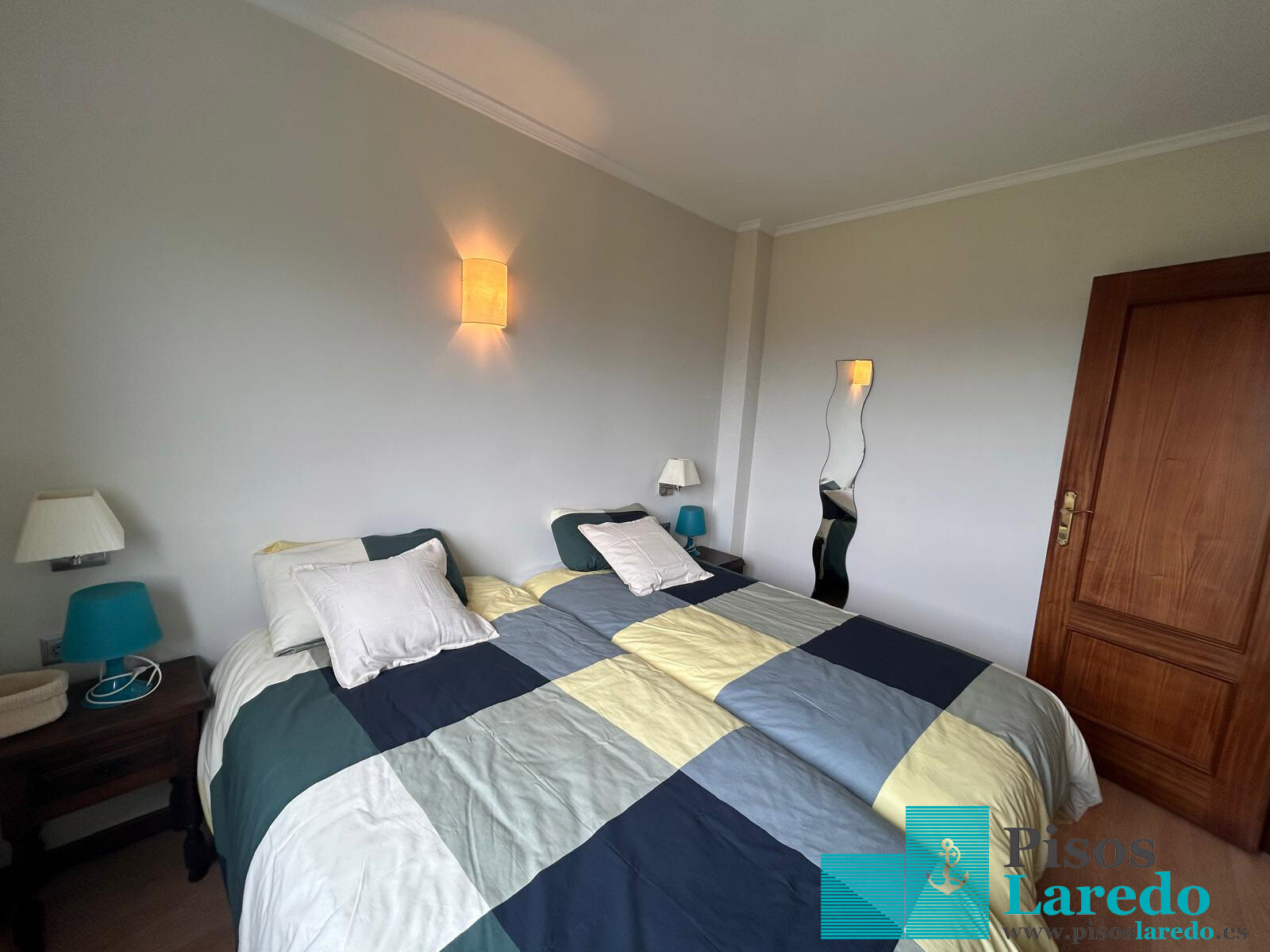 Piso de 65 m² en Laredo