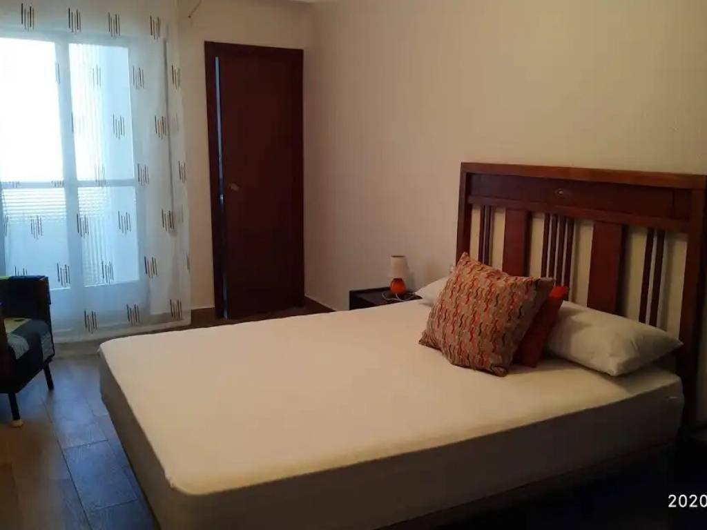 Piso de 100 m² en Linares