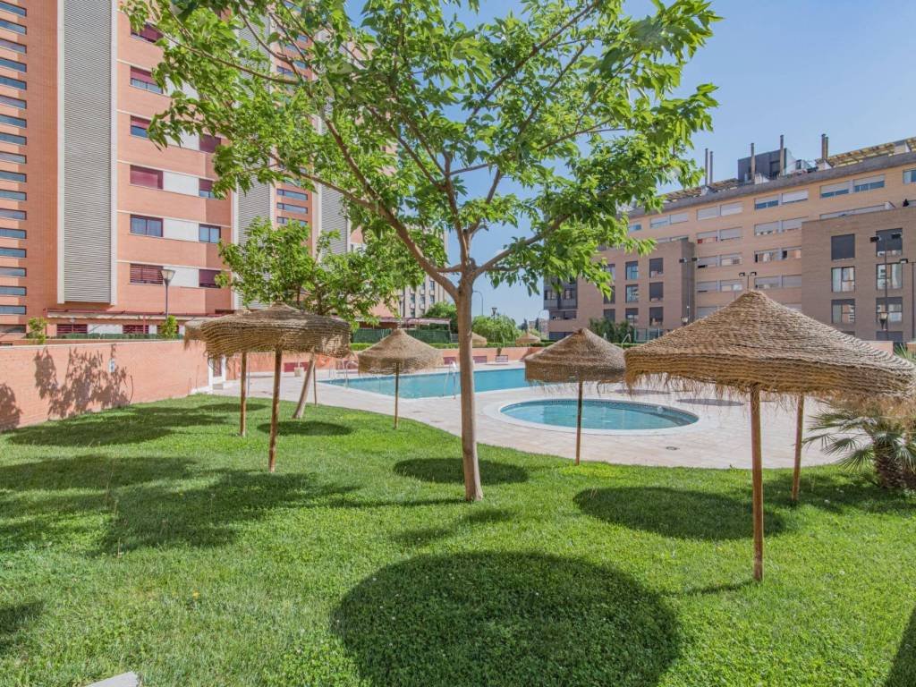Piso de 101 m² en Granada