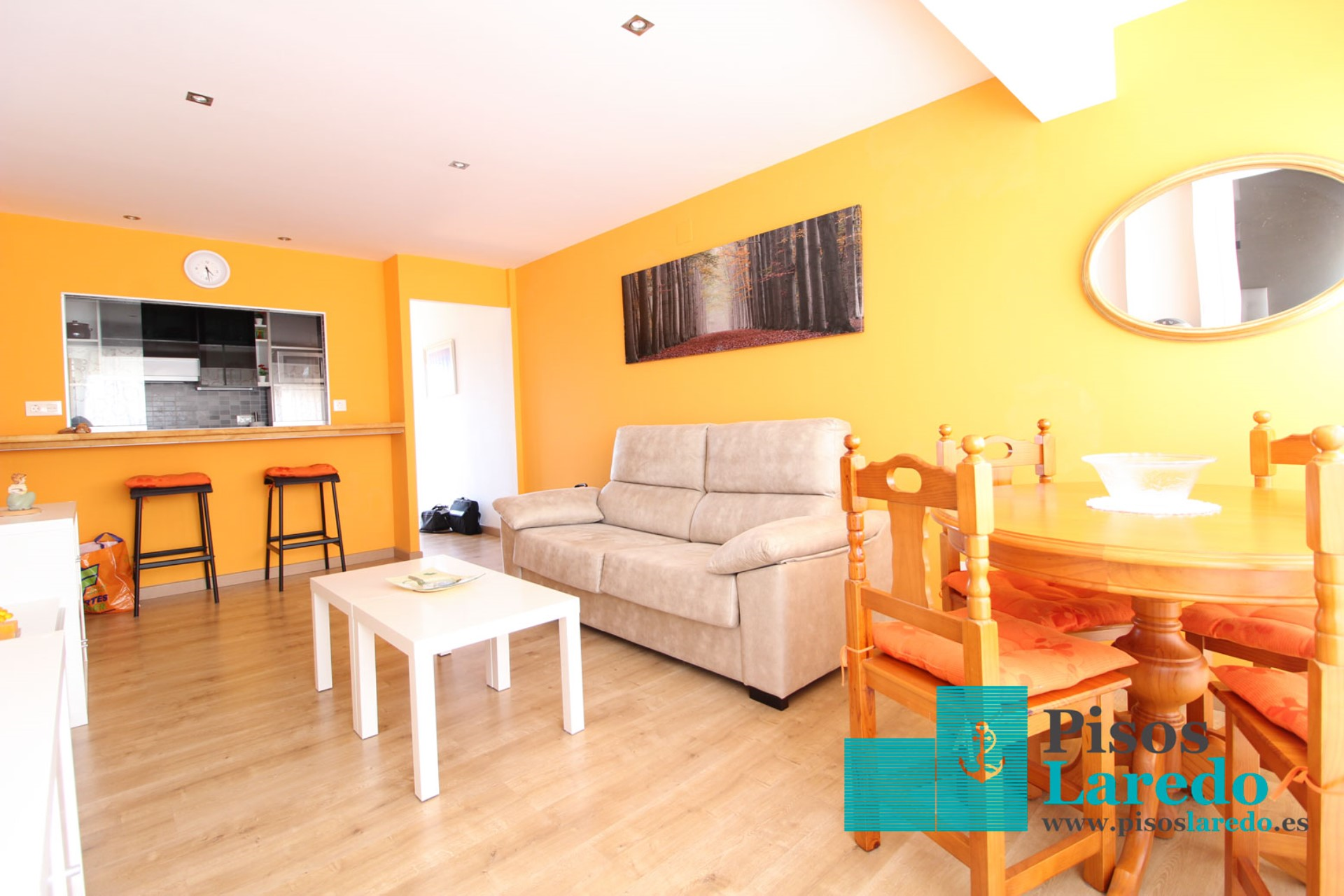 Piso de 60 m² en Laredo