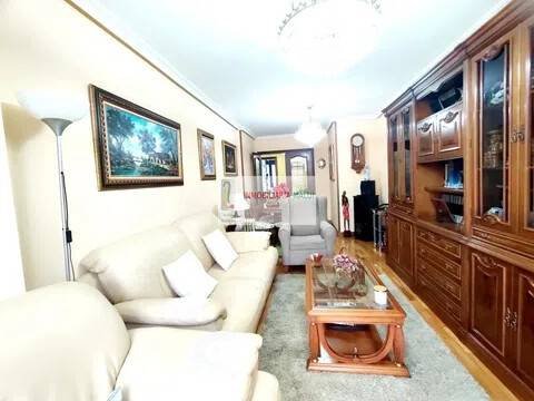 Piso de 113 m² en Oviedo