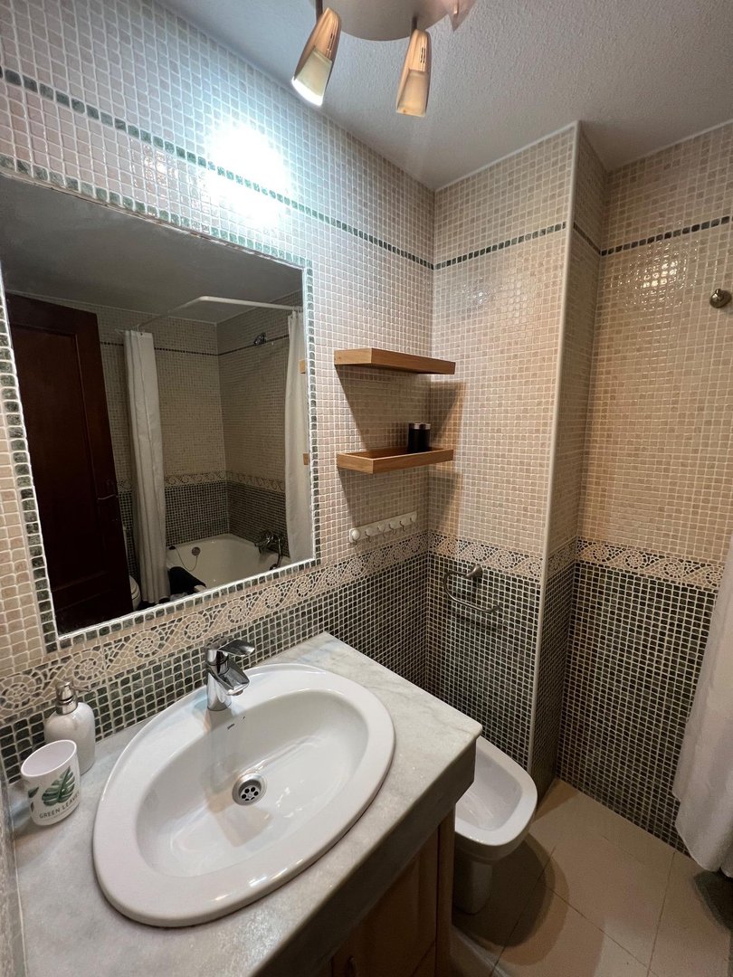 Habitación 118 m², Granada