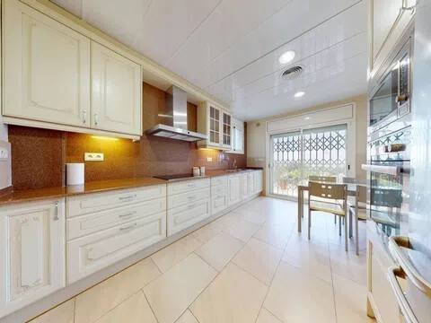 Casa de 291 m² a Castelldefels