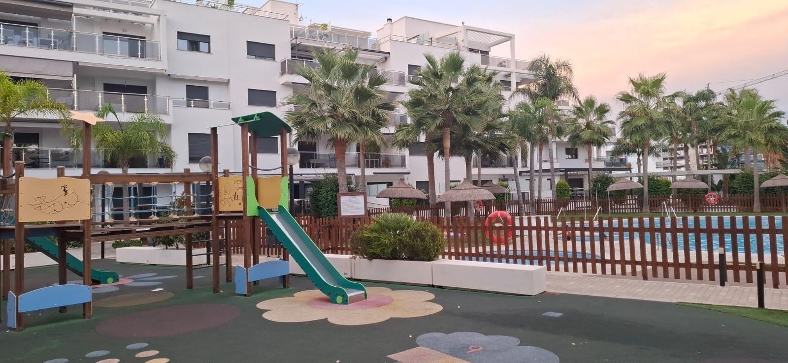 Piso de 97 m² en Motril