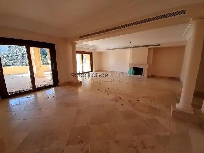 Appartement 260 m² à San Roque