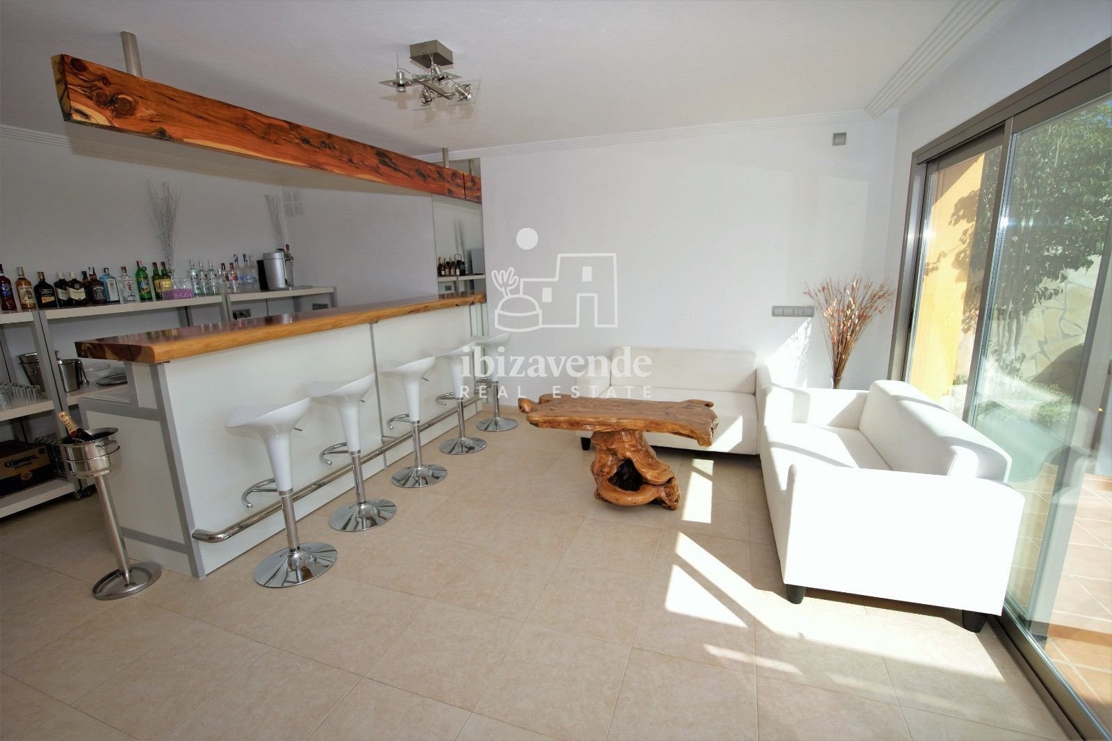 Haus 600 m² in Santa Eulària des Riu