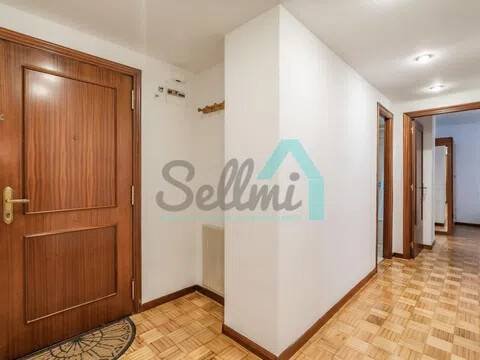 Piso de 87 m² en Oviedo