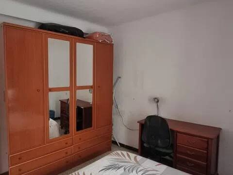 Piso de 80 m² en Almería