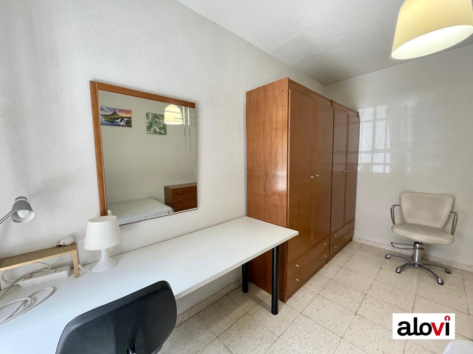 Habitación 74 m², Granada