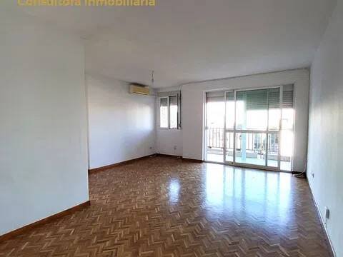 Piso de 105 m² en Sevilla