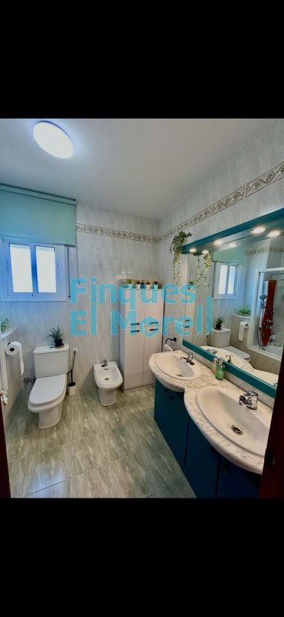 Casa de 242 m² en Vila-rodona