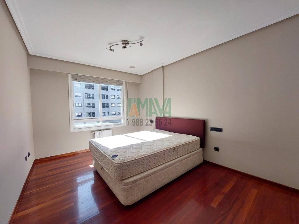 Pis de 98 m² a Ourense
