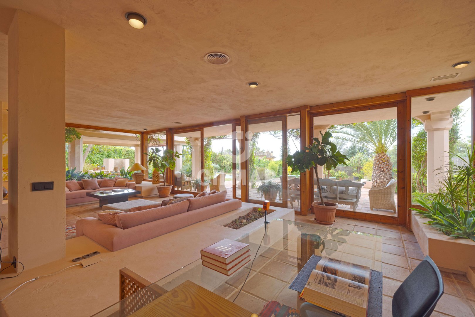 Casa de 400 m² en Luque